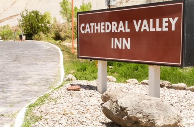 Cathedral Valley Inn Caineville Exterior photo